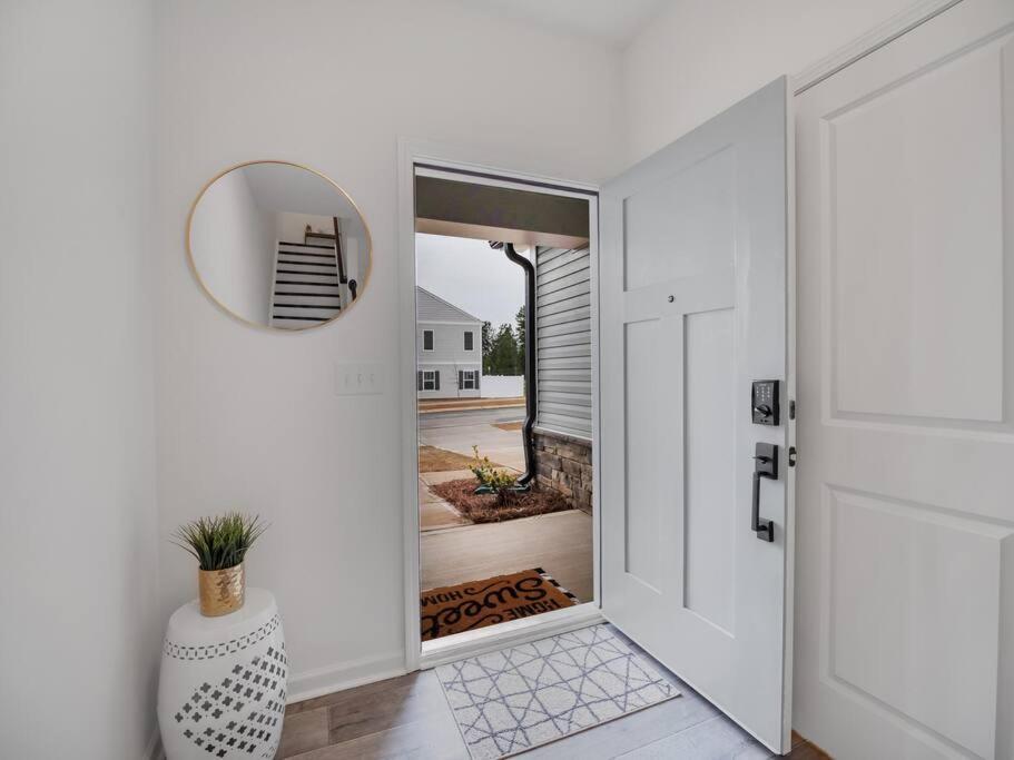 Gorgeous New Townhome/Charlotte! 外观 照片