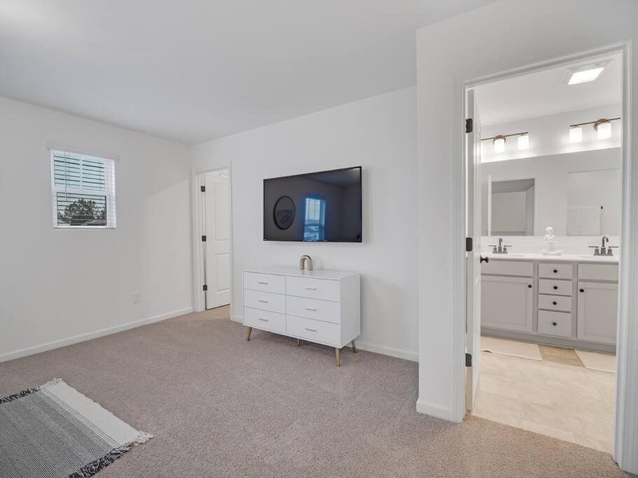 Gorgeous New Townhome/Charlotte! 外观 照片