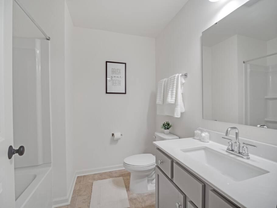 Gorgeous New Townhome/Charlotte! 外观 照片