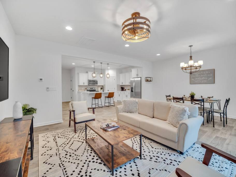 Gorgeous New Townhome/Charlotte! 外观 照片
