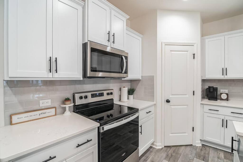 Gorgeous New Townhome/Charlotte! 外观 照片